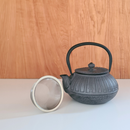 Tetera Bolton Fierro Fundido Gris con Filtro 0.65 Litros-4
