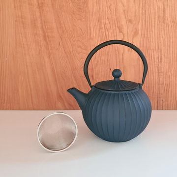 Tetera Bolton Azul con Filtro 1,2 Litros