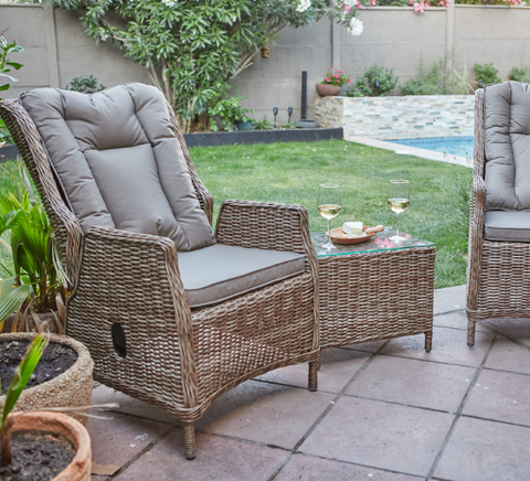 Set de 2 sillones reclinables con mesa New Castle